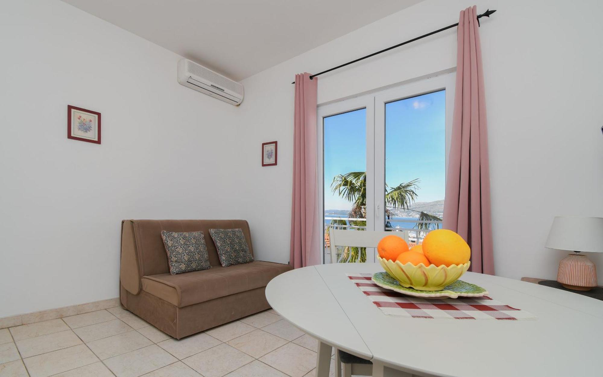 Apartments Biserka - 50 M From Beach Trogir Exteriér fotografie