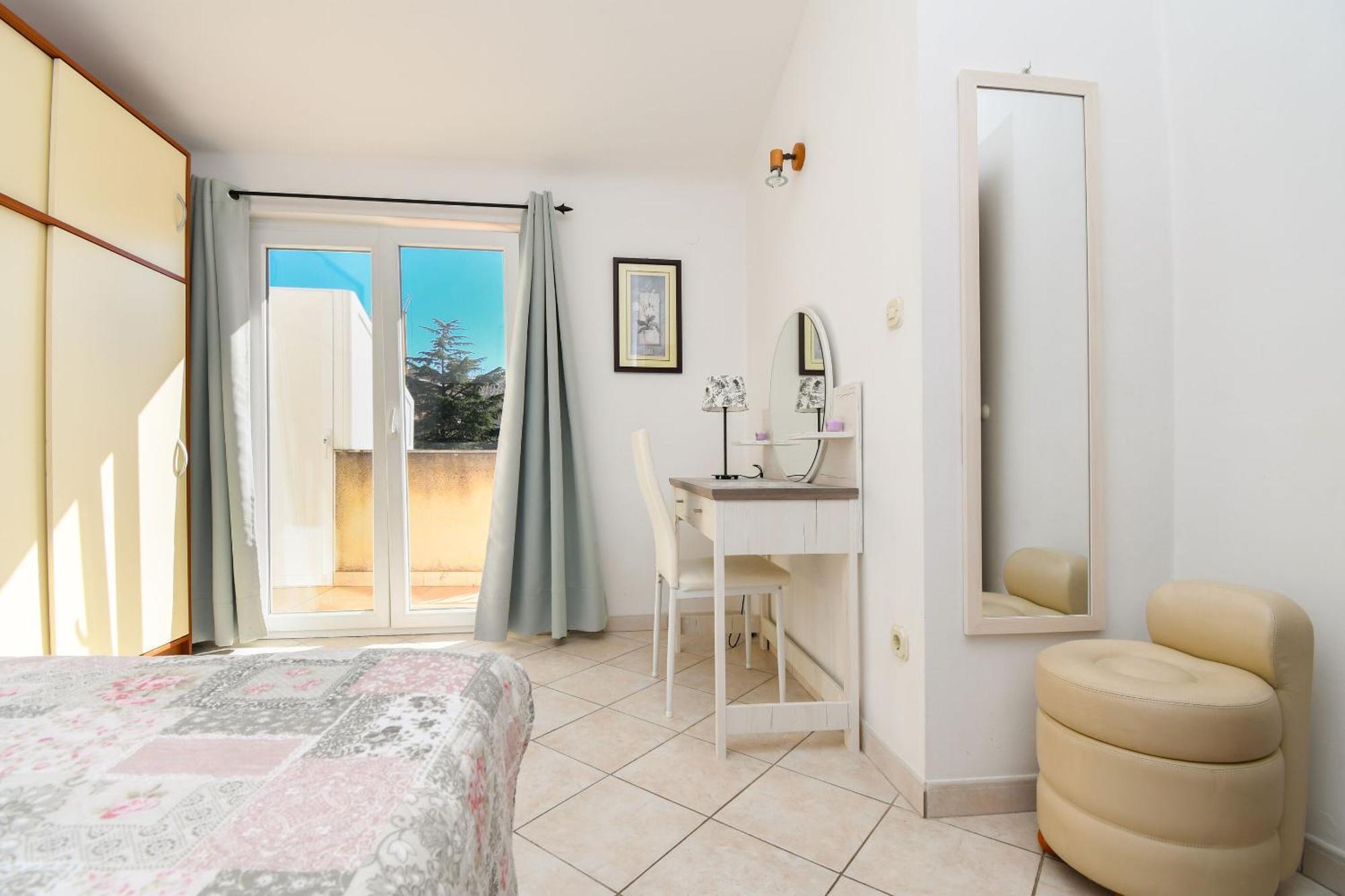 Apartments Biserka - 50 M From Beach Trogir Exteriér fotografie