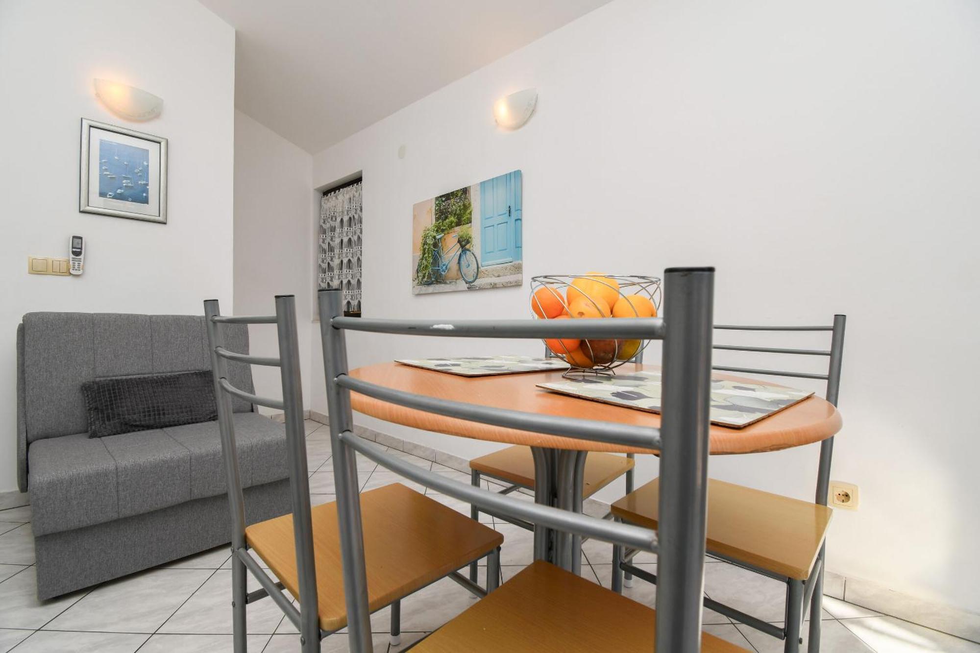 Apartments Biserka - 50 M From Beach Trogir Exteriér fotografie
