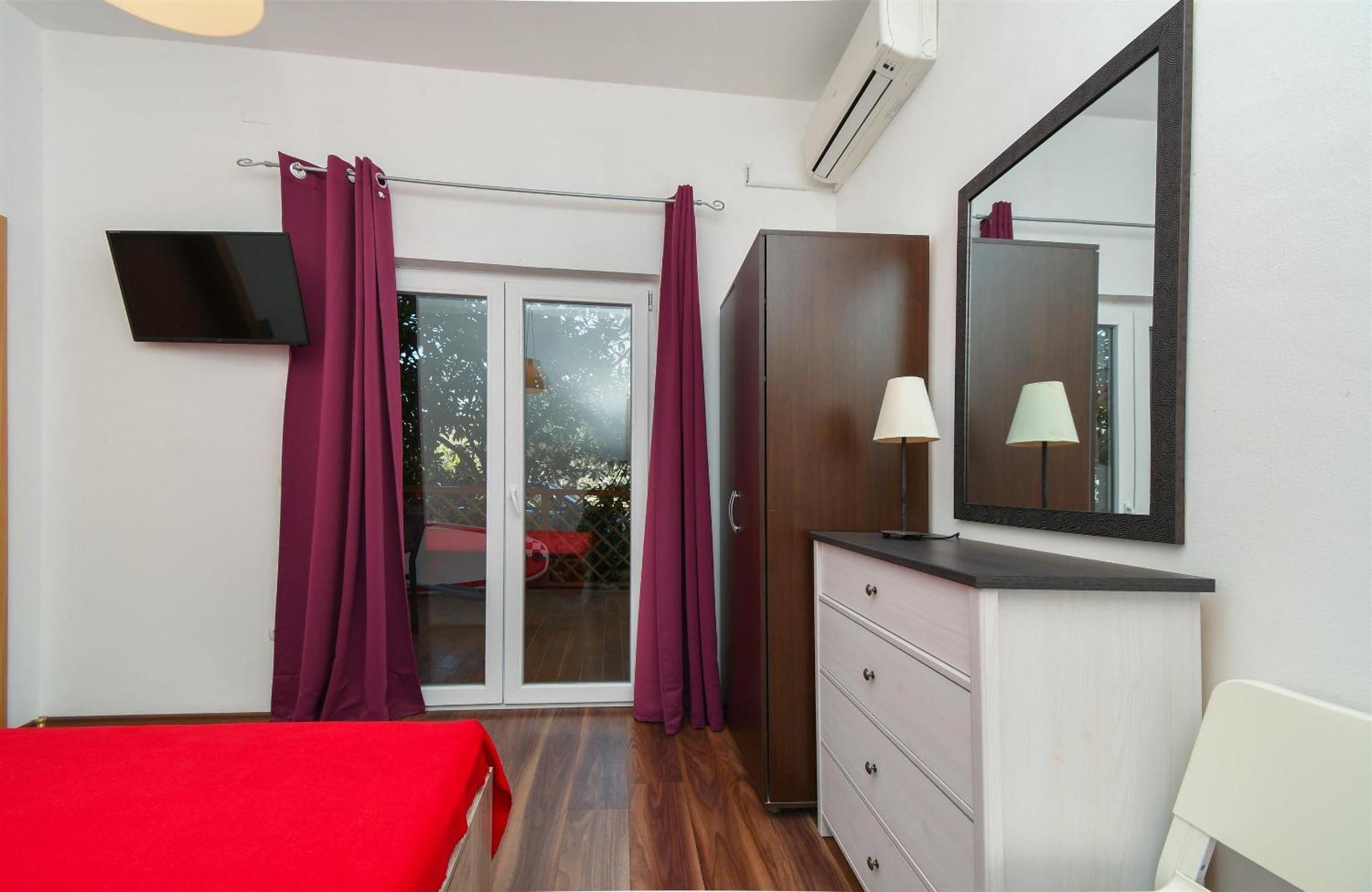 Apartments Biserka - 50 M From Beach Trogir Exteriér fotografie