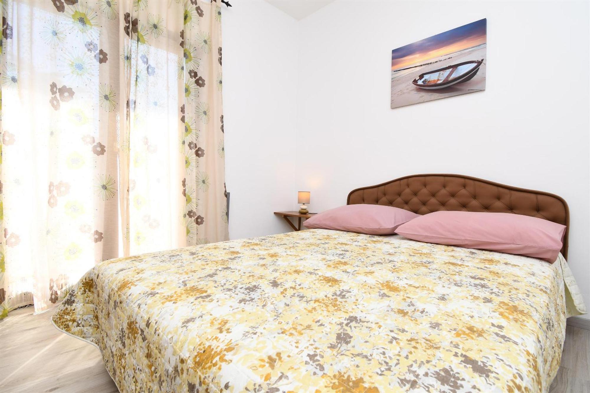 Apartments Biserka - 50 M From Beach Trogir Exteriér fotografie